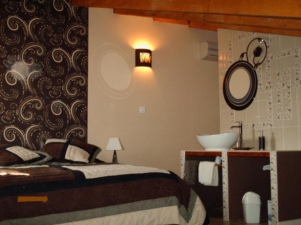 Les Tilleuls B&B Orange  Bilik gambar